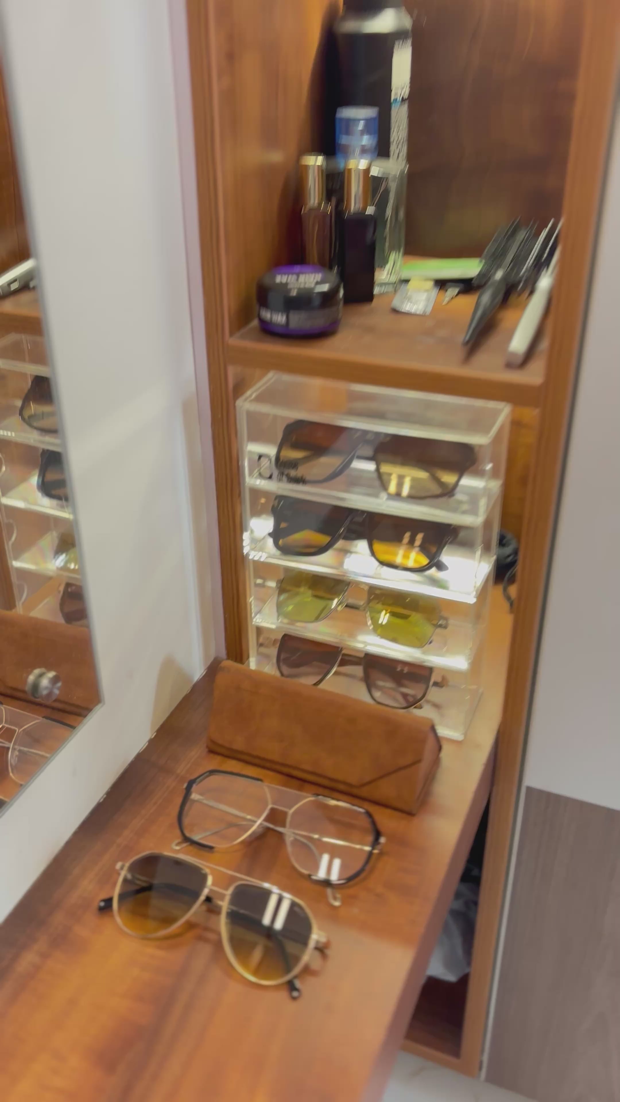 SMILE DAILY Acrylic Sunglasses Organizer with 4 Lid Drawer – Transparent